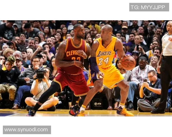 科比与詹姆斯经典对决全场比赛录像回顾与精彩瞬间分析