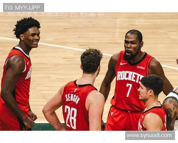 火箭队在激战中以132比127险胜勇士队展现强大团队合作与进攻火力